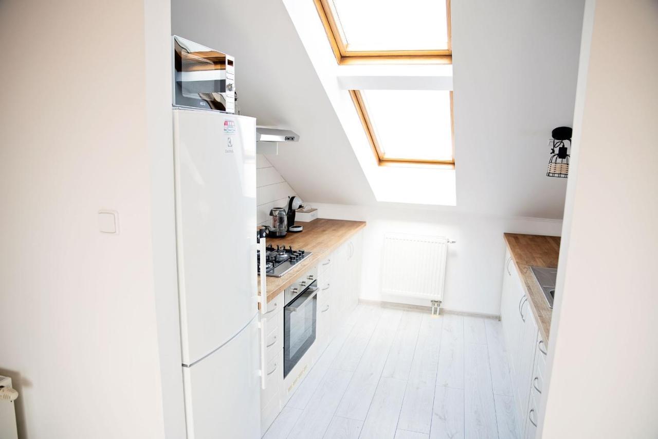Cozy Modern Apartment In The Old Town - Hlavna Street 科希策 外观 照片