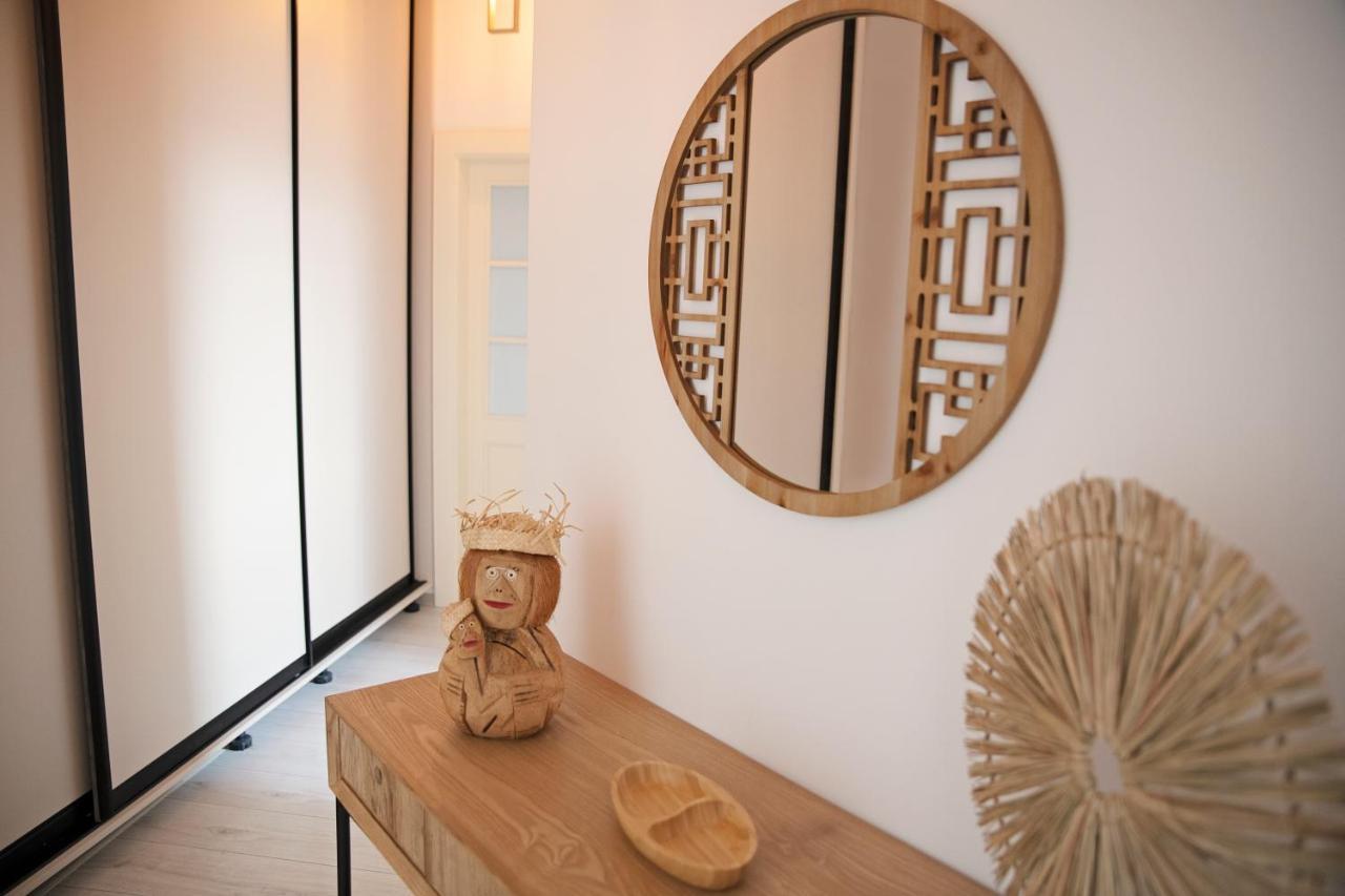 Cozy Modern Apartment In The Old Town - Hlavna Street 科希策 外观 照片